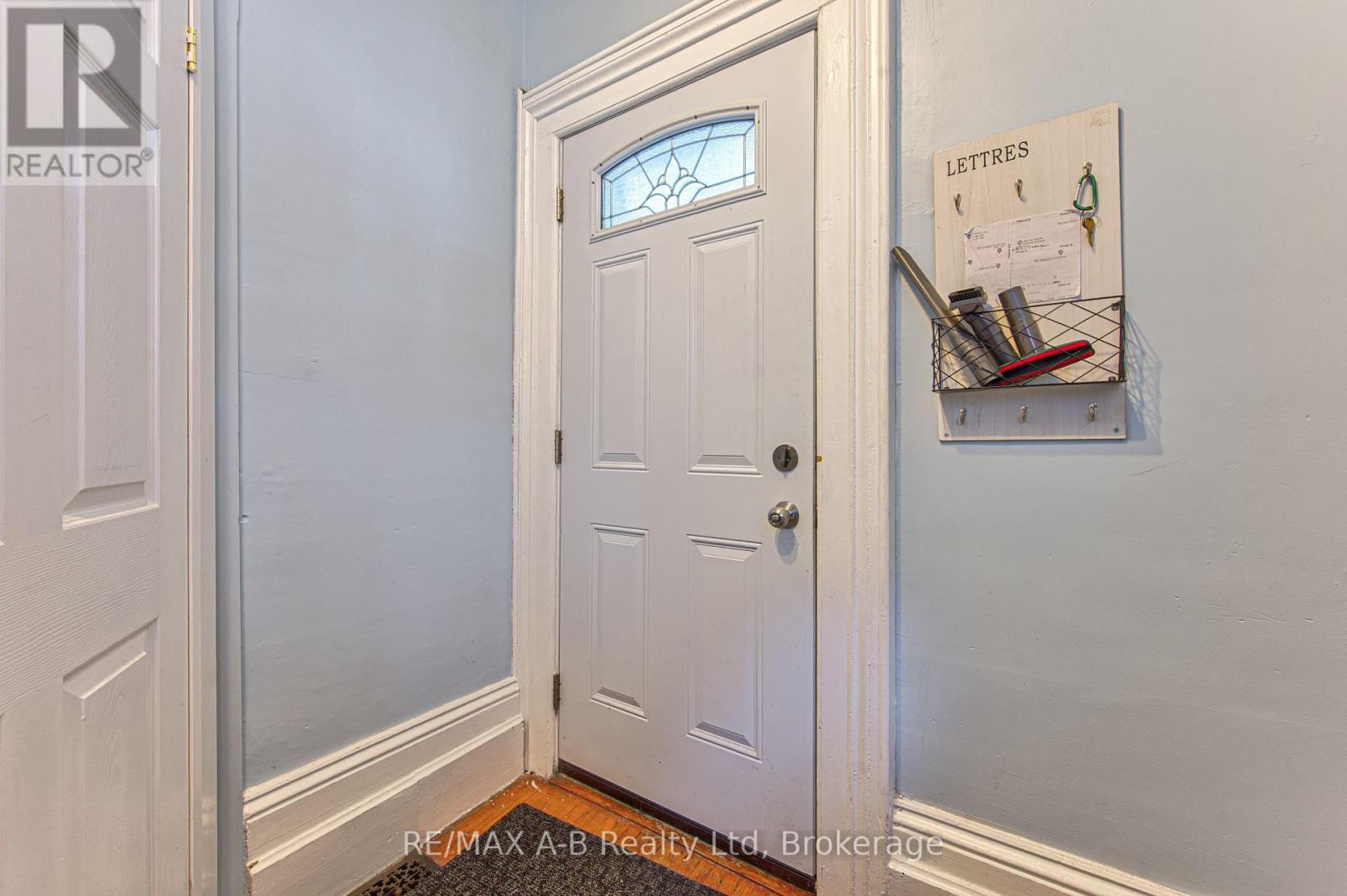 40 Douro Street Property Photo 6