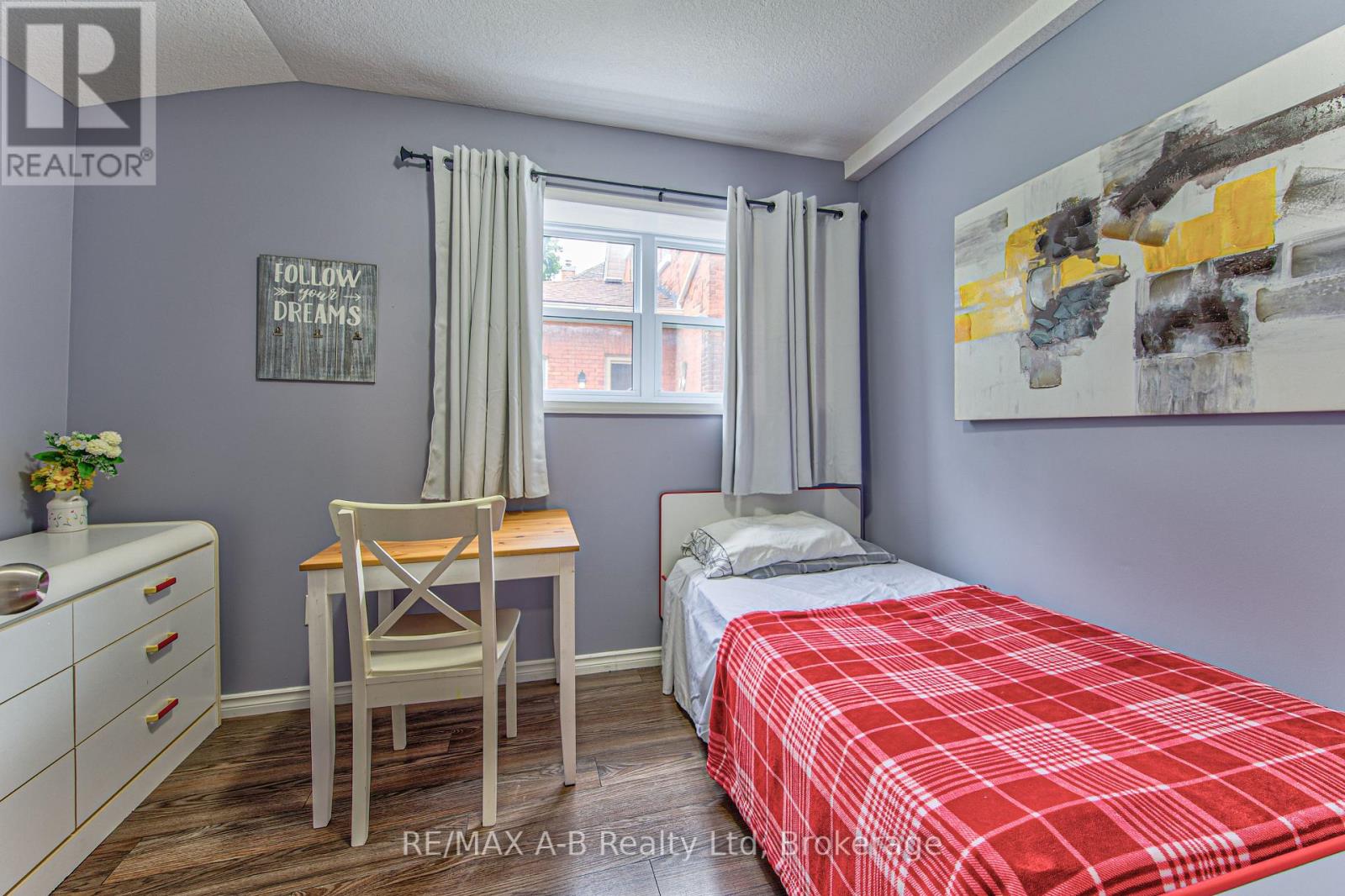 40 Douro Street Property Photo 14