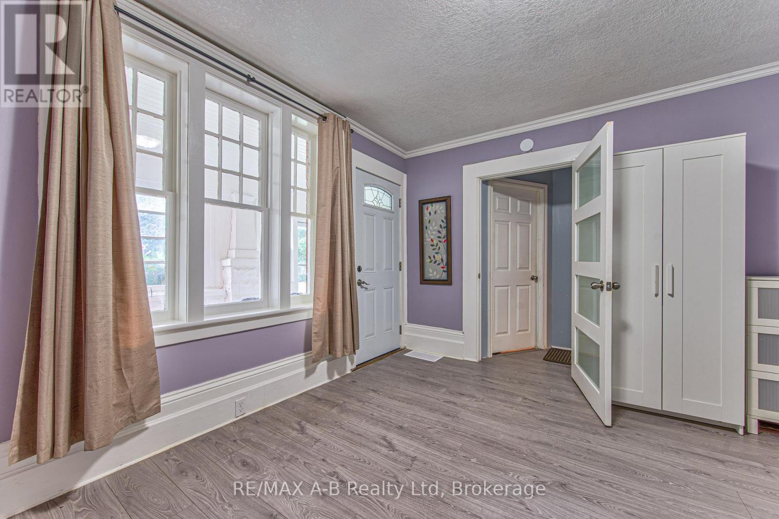 40 Douro Street Property Photo 17