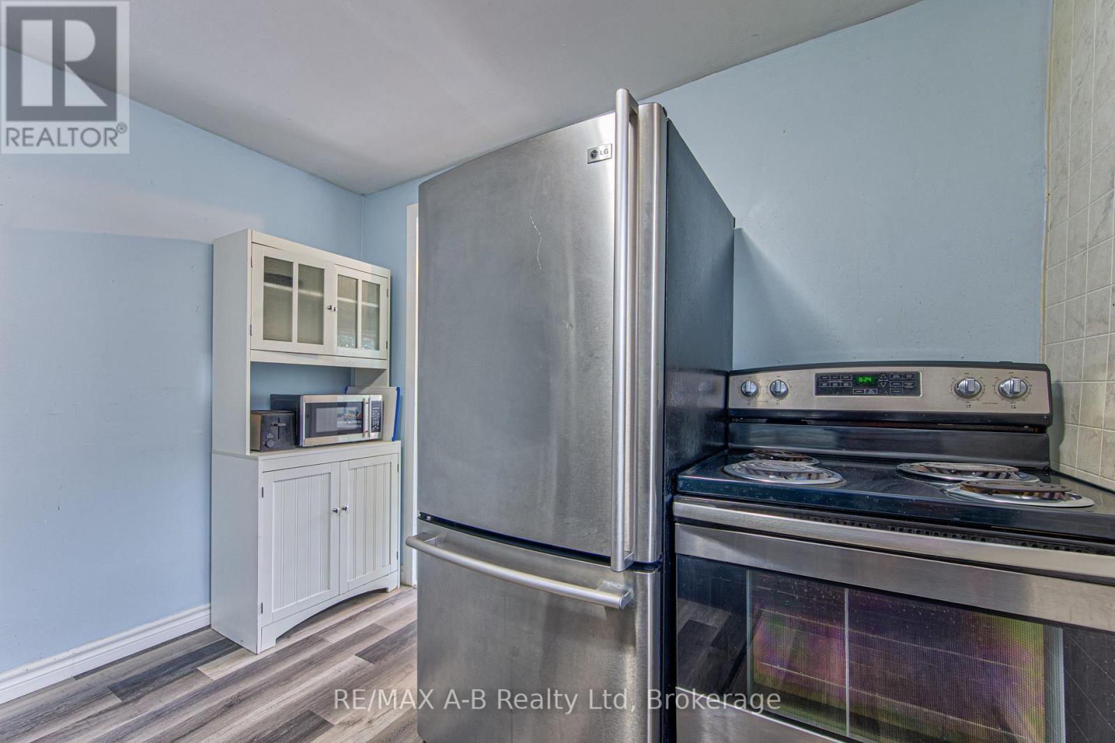 40 Douro Street Property Photo 30