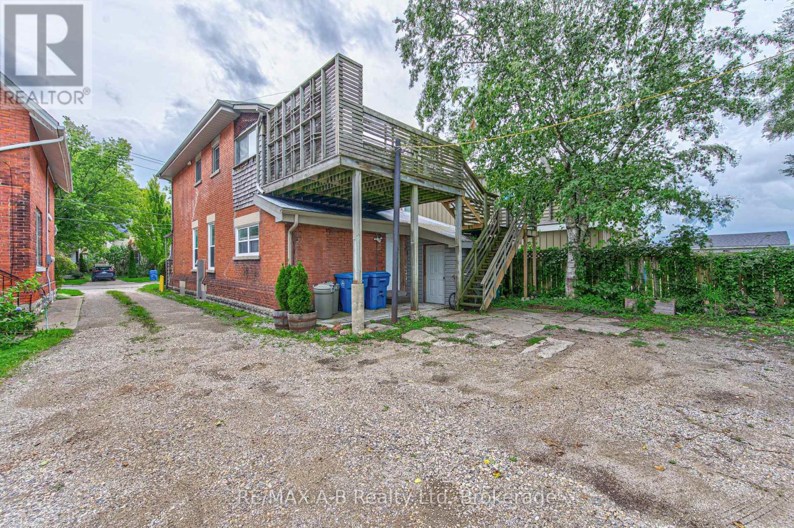 40 Douro Street Property Photo 41