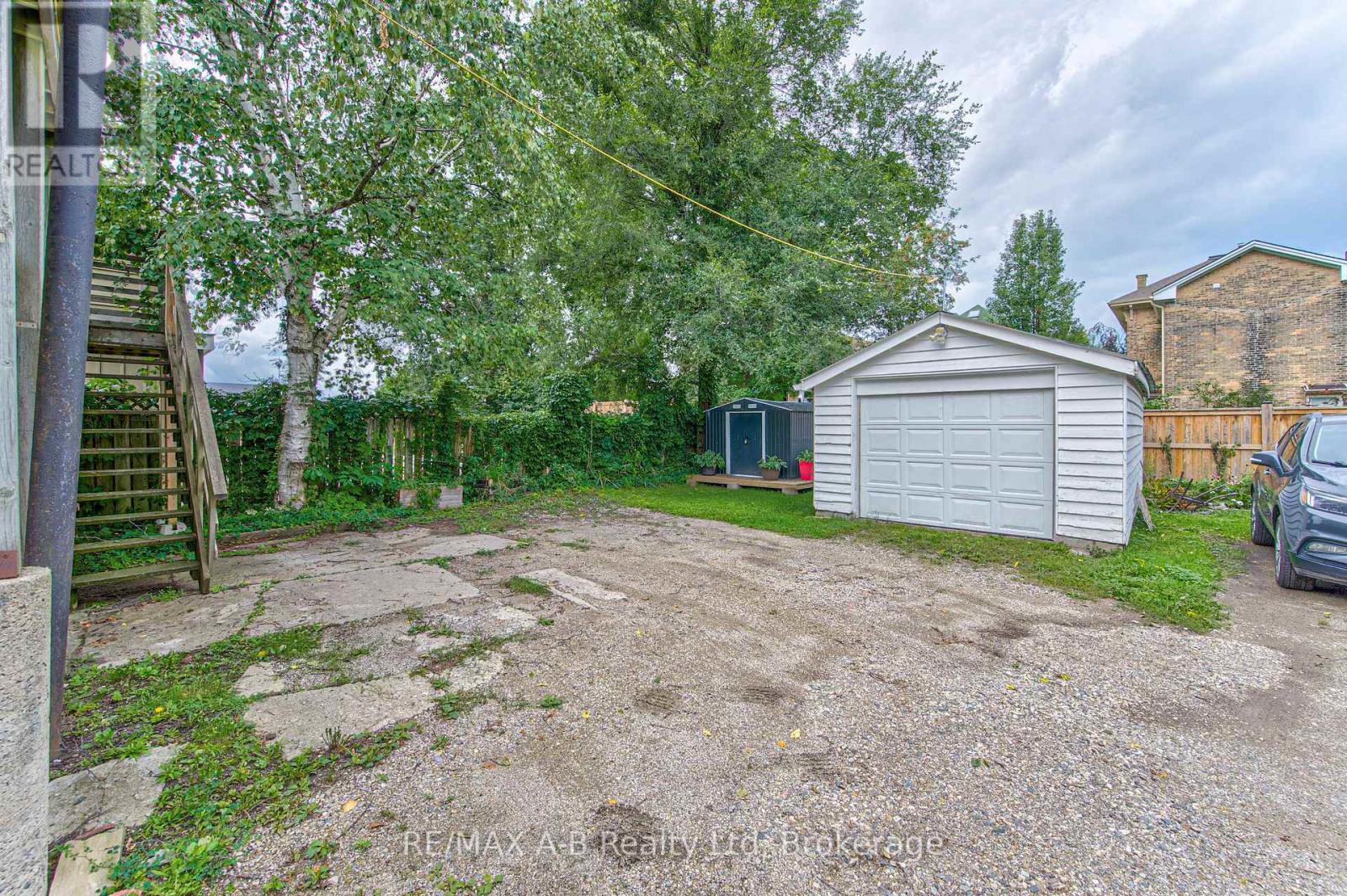 40 Douro Street Property Photo 43