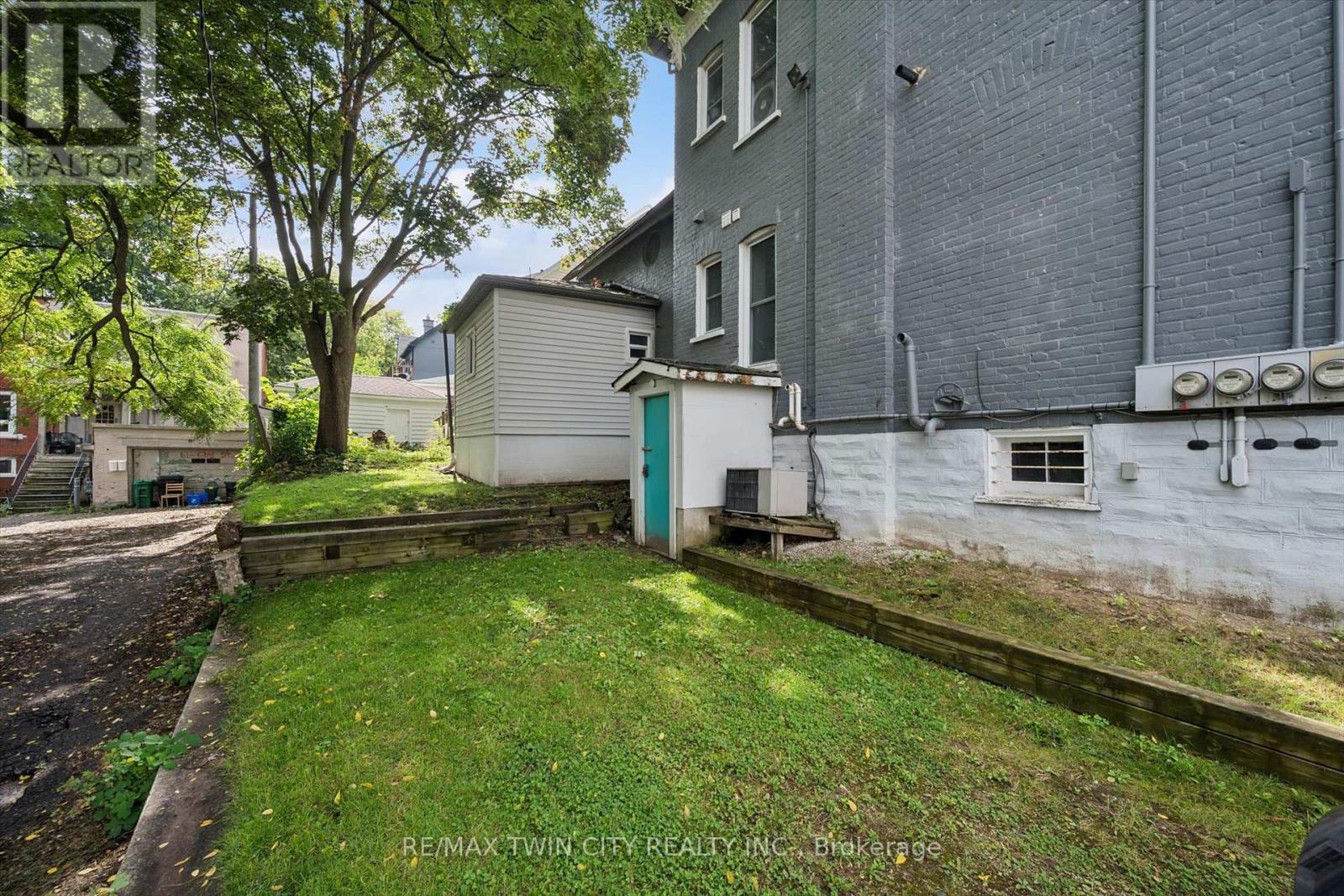 114 Church Street Property Photo 10