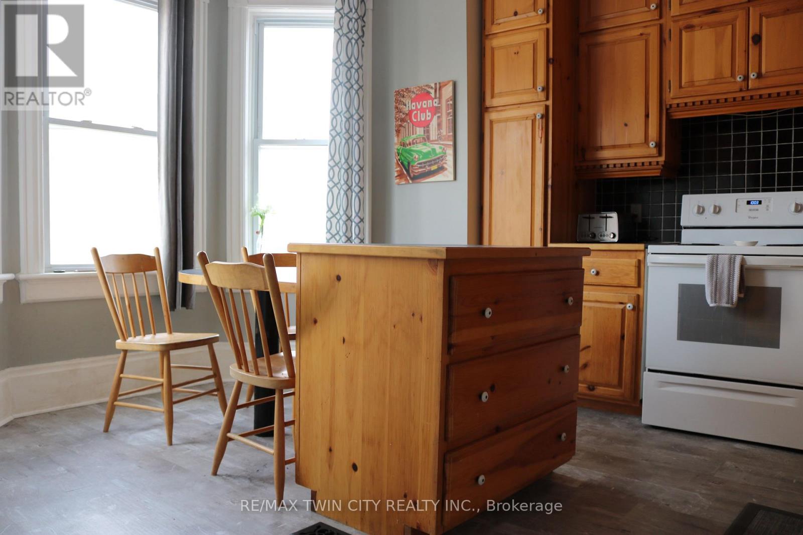 114 Church Street Property Photo 27