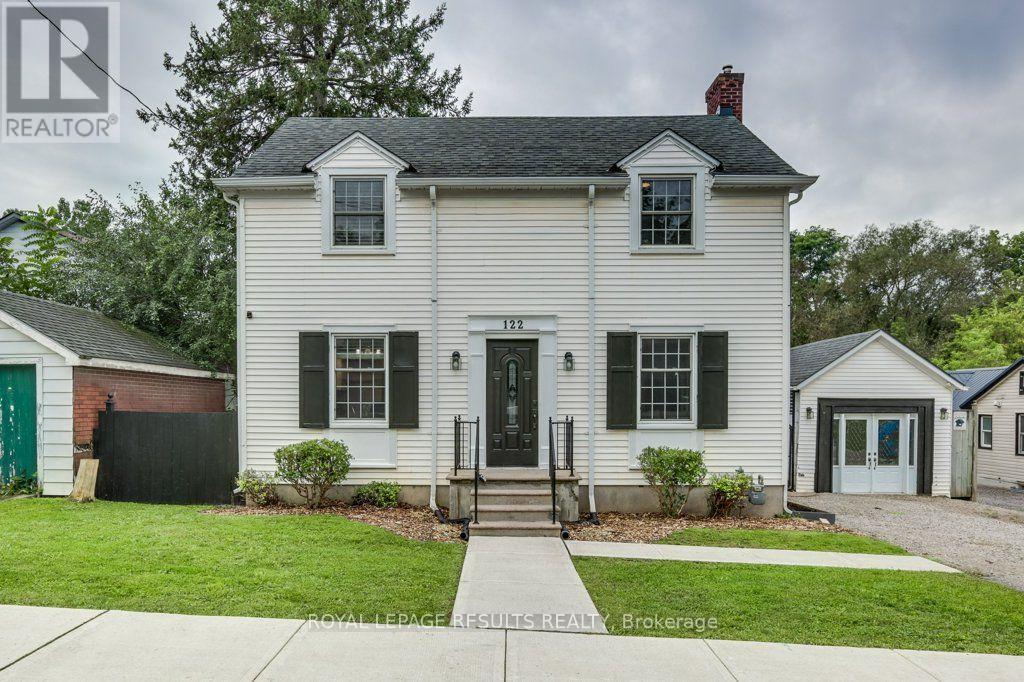 122 MERRITT STREET