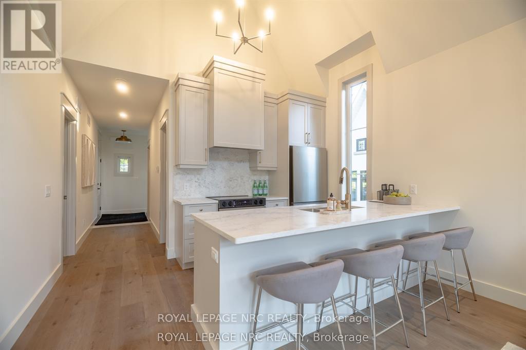 281 Elmwood Avenue Property Photo 9