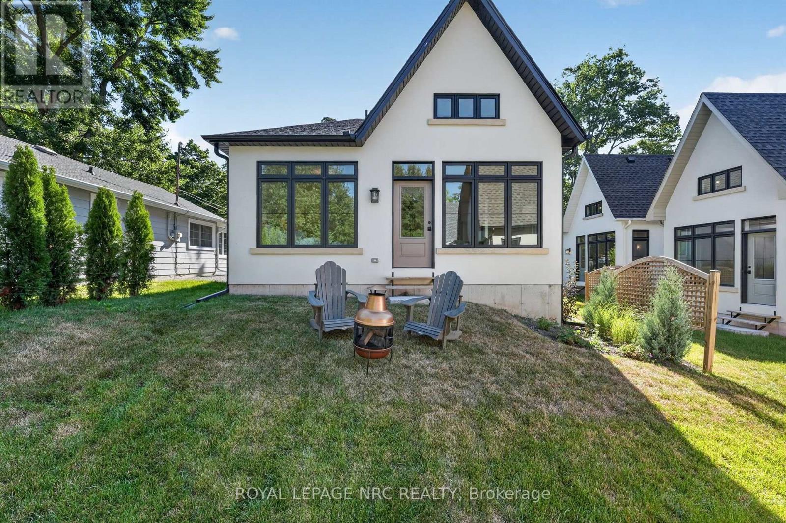 281 Elmwood Avenue Property Photo 22