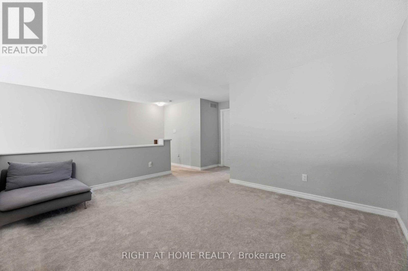 92 - 264 Pembina Private Property Photo 20