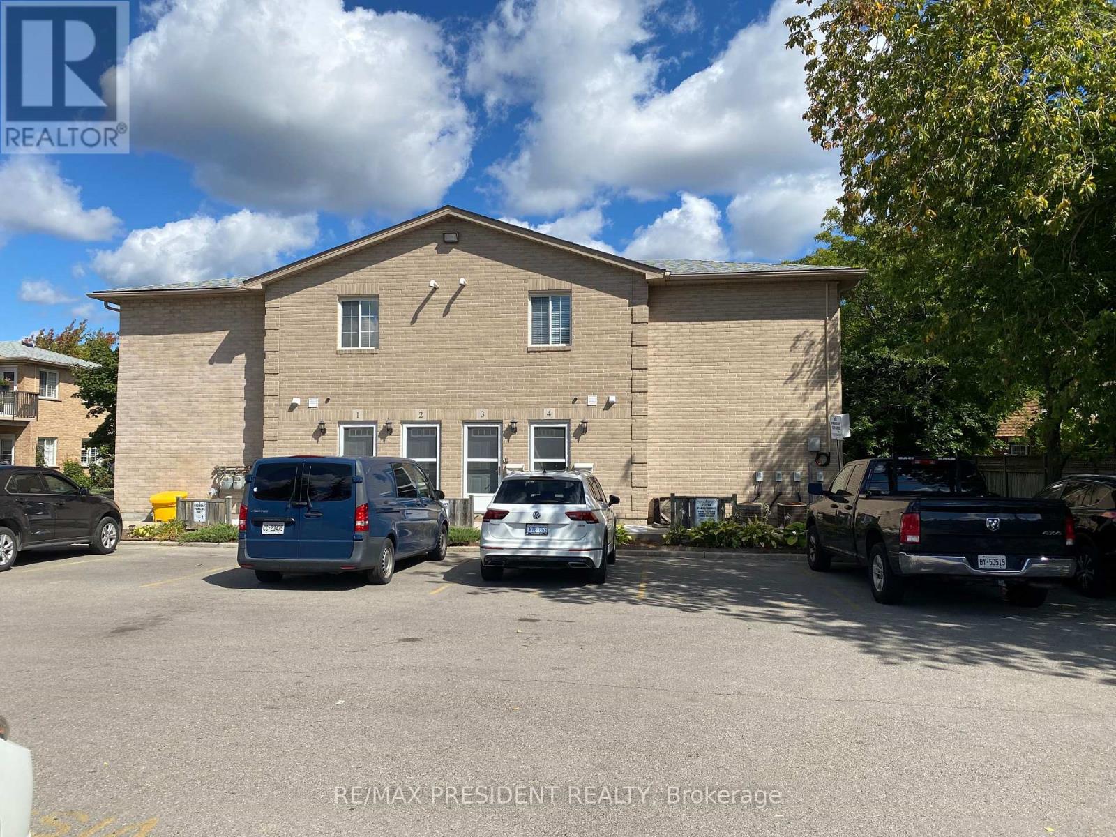 4 - 897 Stone Church Road E Property Photo 1