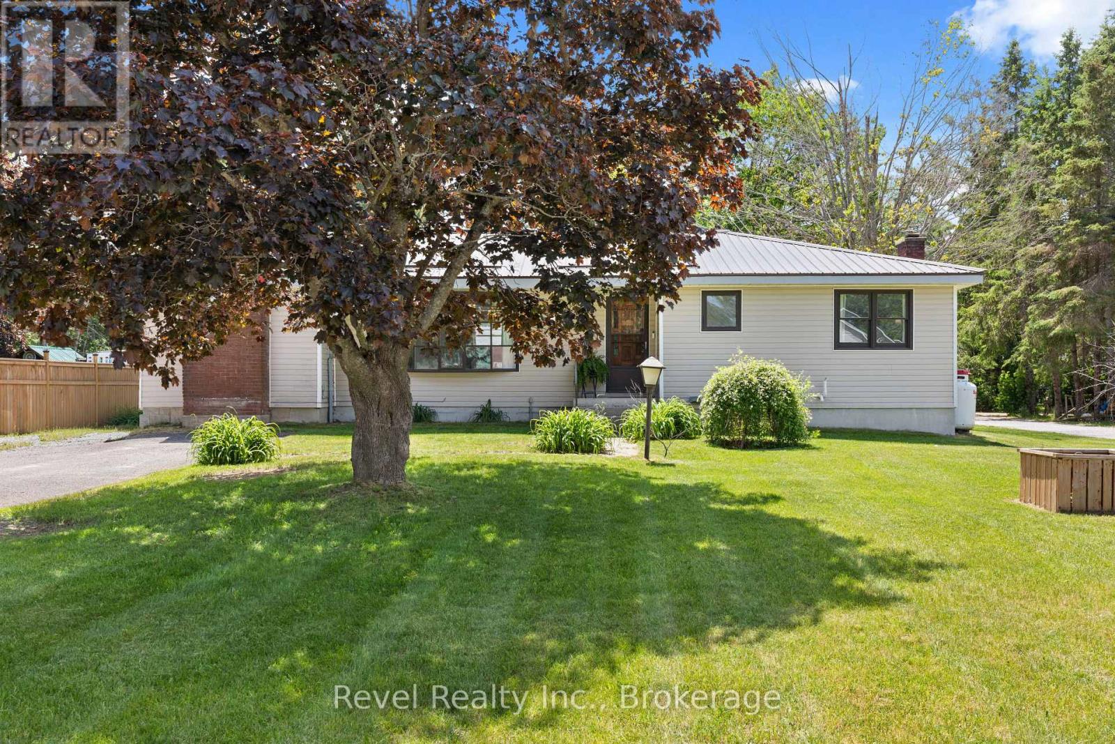 101 Bolsover Road Property Photo 1