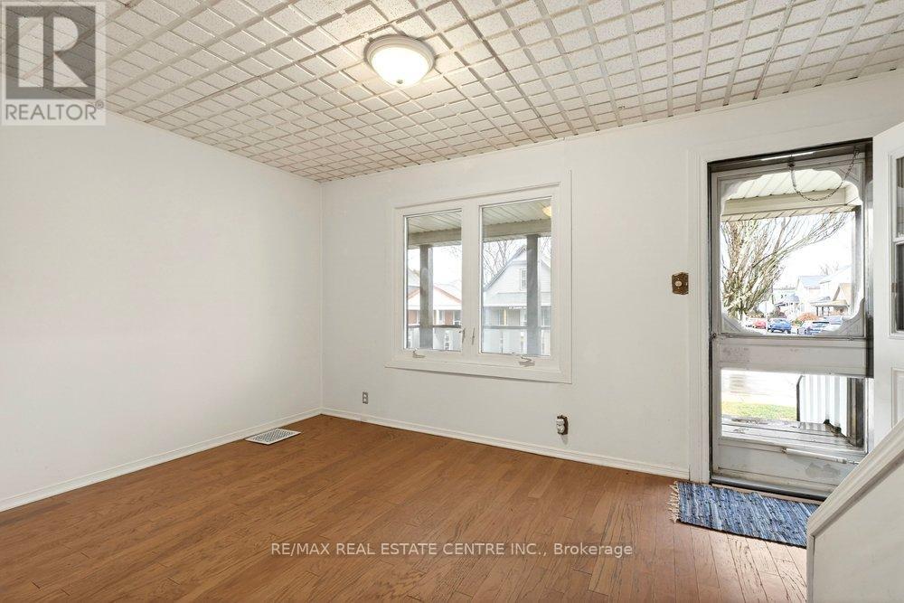 23 Frederick Avenue Property Photo 7