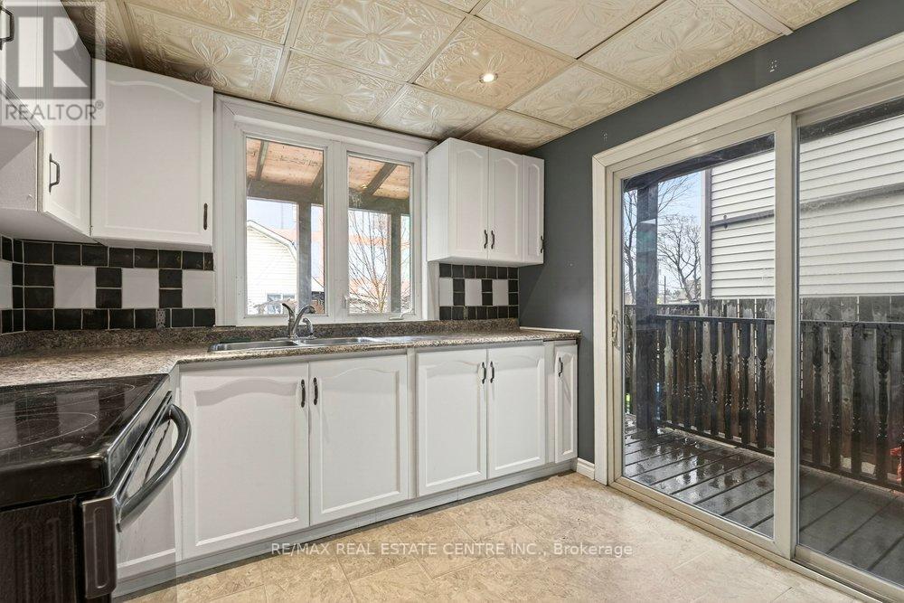 23 Frederick Avenue Property Photo 13