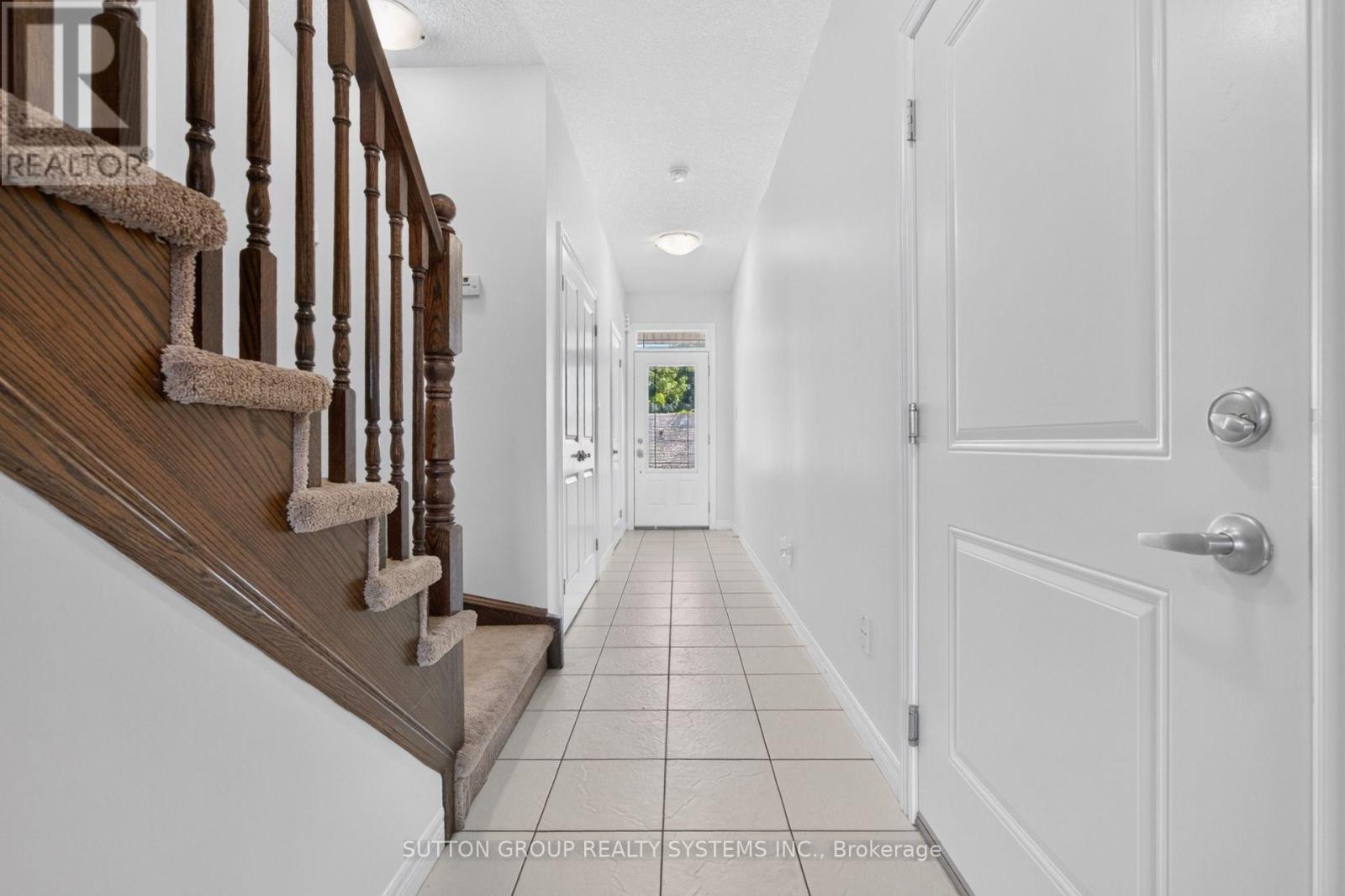 54 - 380 Lake Street Property Photo 11