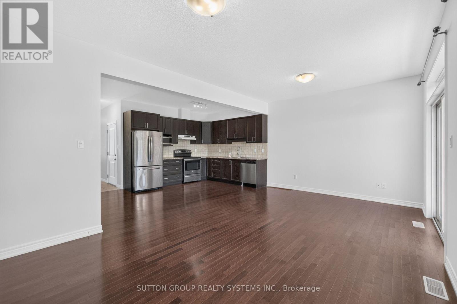 54 - 380 Lake Street Property Photo 22