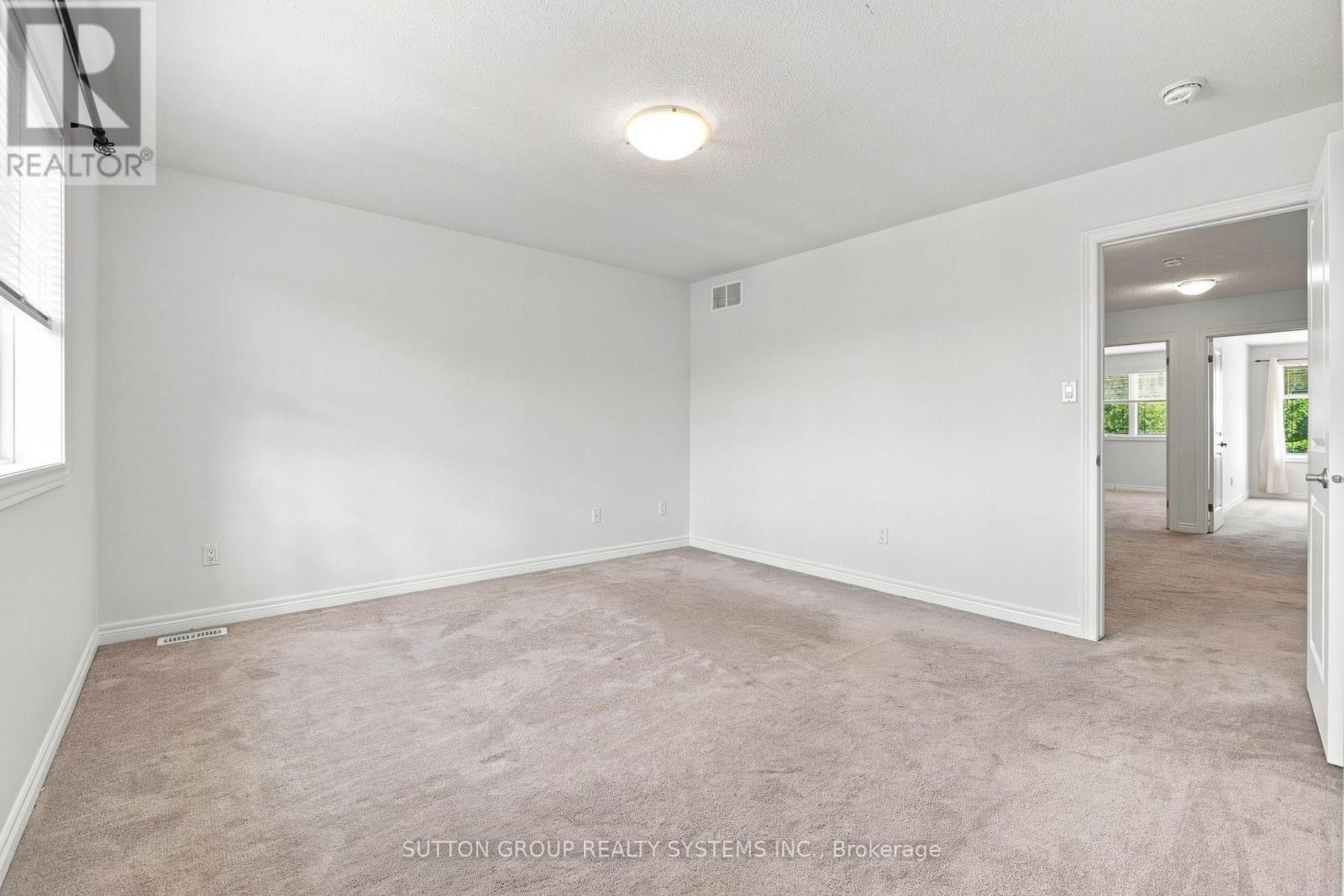 54 - 380 Lake Street Property Photo 27