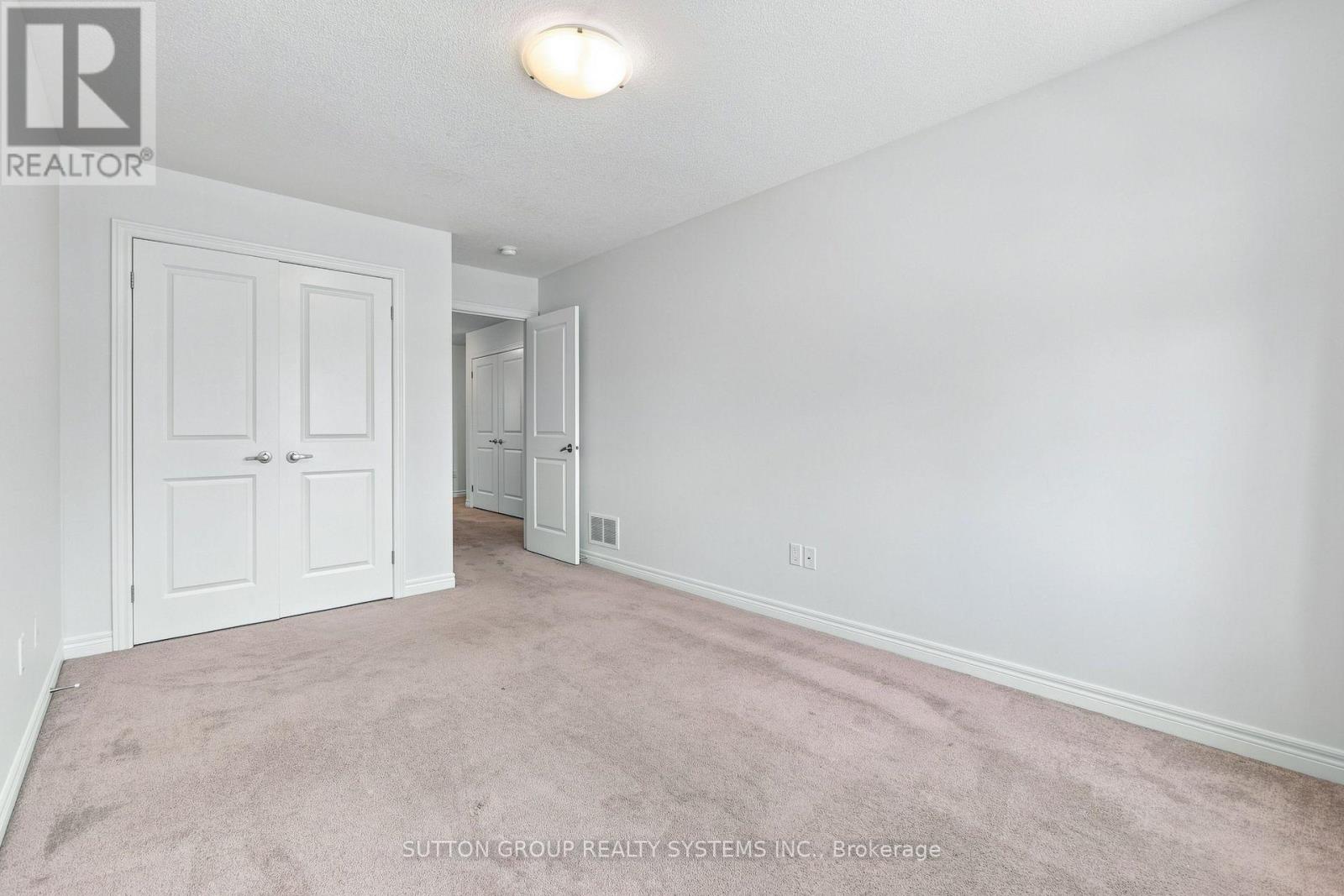 54 - 380 Lake Street Property Photo 35