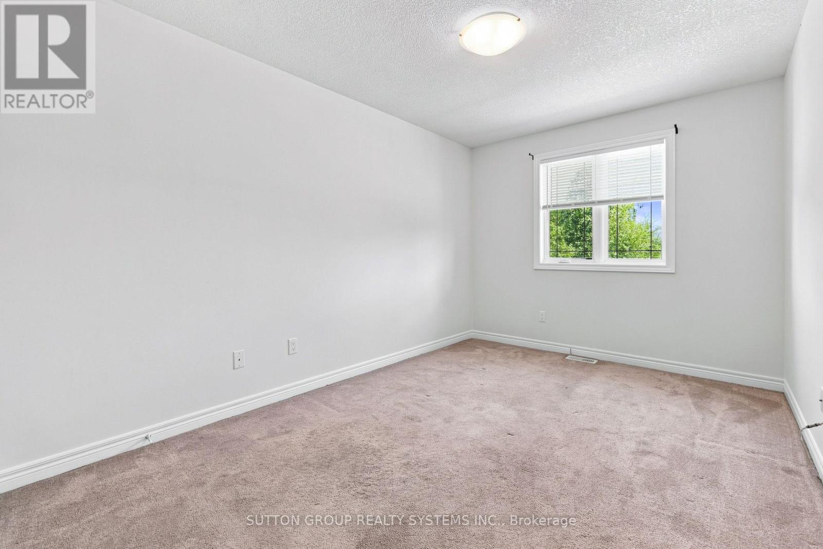 54 - 380 Lake Street Property Photo 36