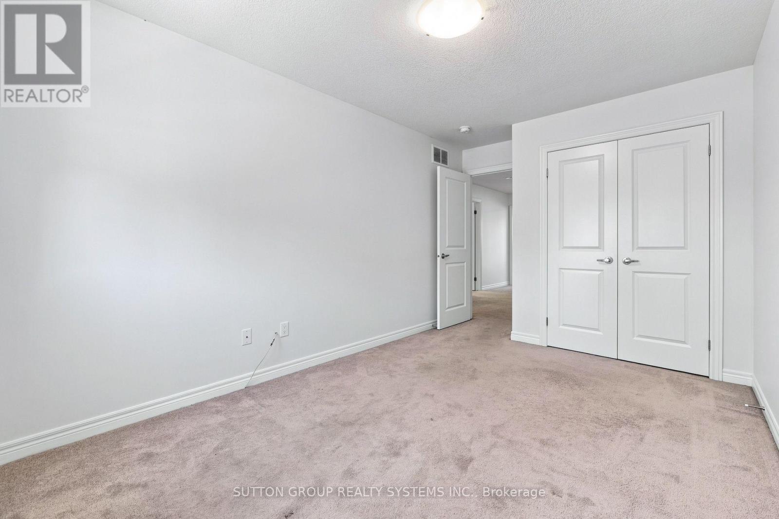 54 - 380 Lake Street Property Photo 37