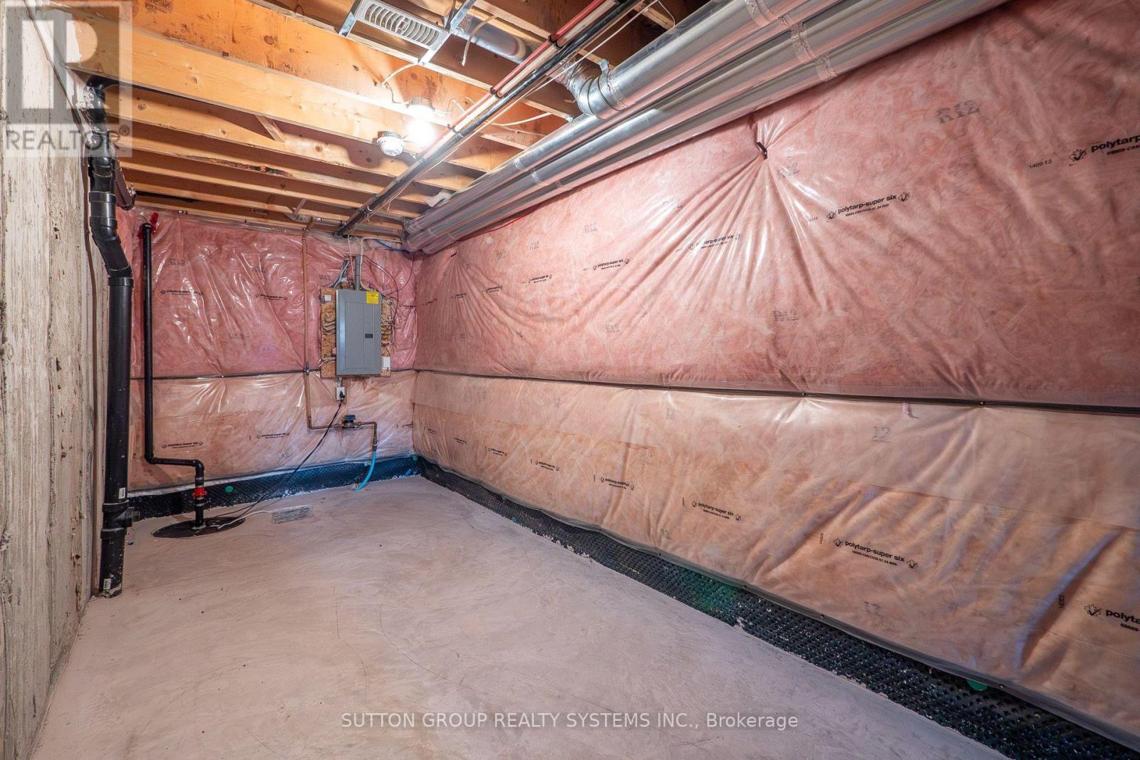 54 - 380 Lake Street Property Photo 39