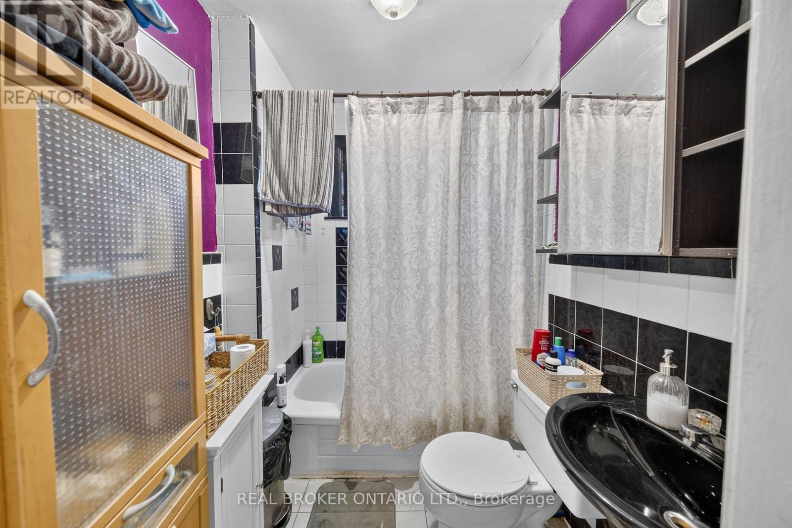 1523 Main Street E Property Photo 25