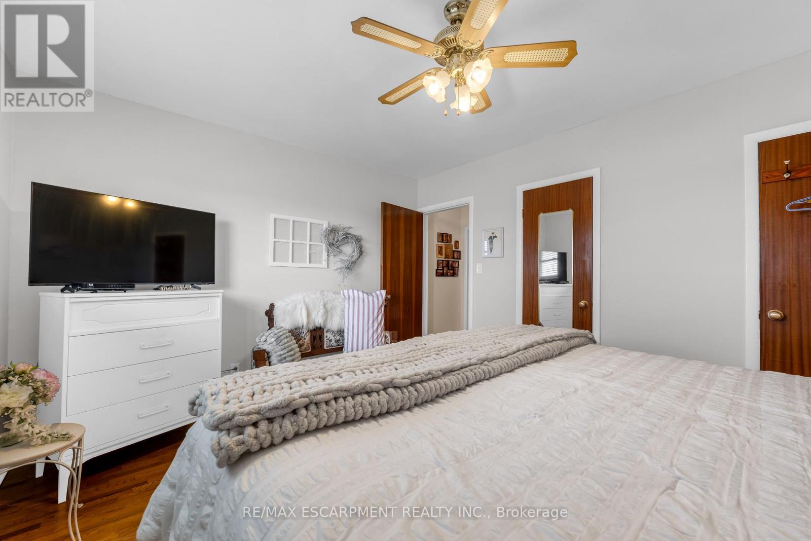 609 Green Mountain Road E Property Photo 13