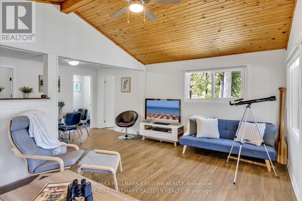 1810 Hull Road Property Photo 11