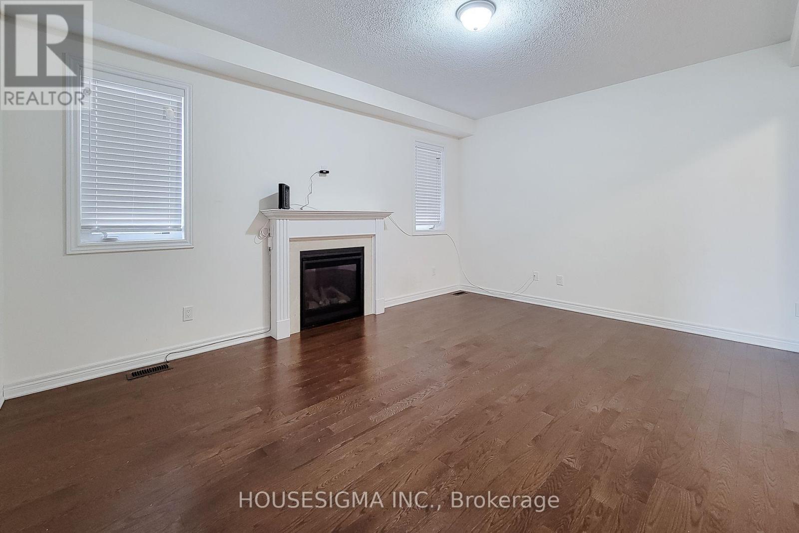 91 Homestead Way Property Photo 8
