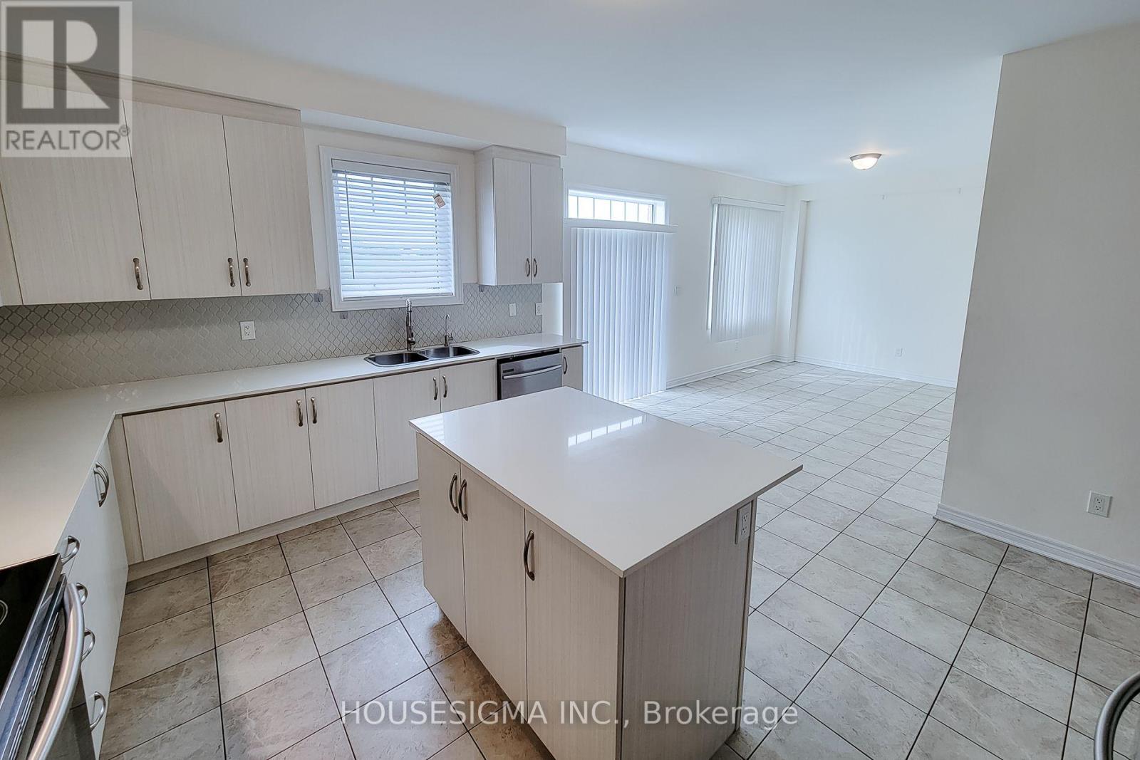 91 Homestead Way Property Photo 15