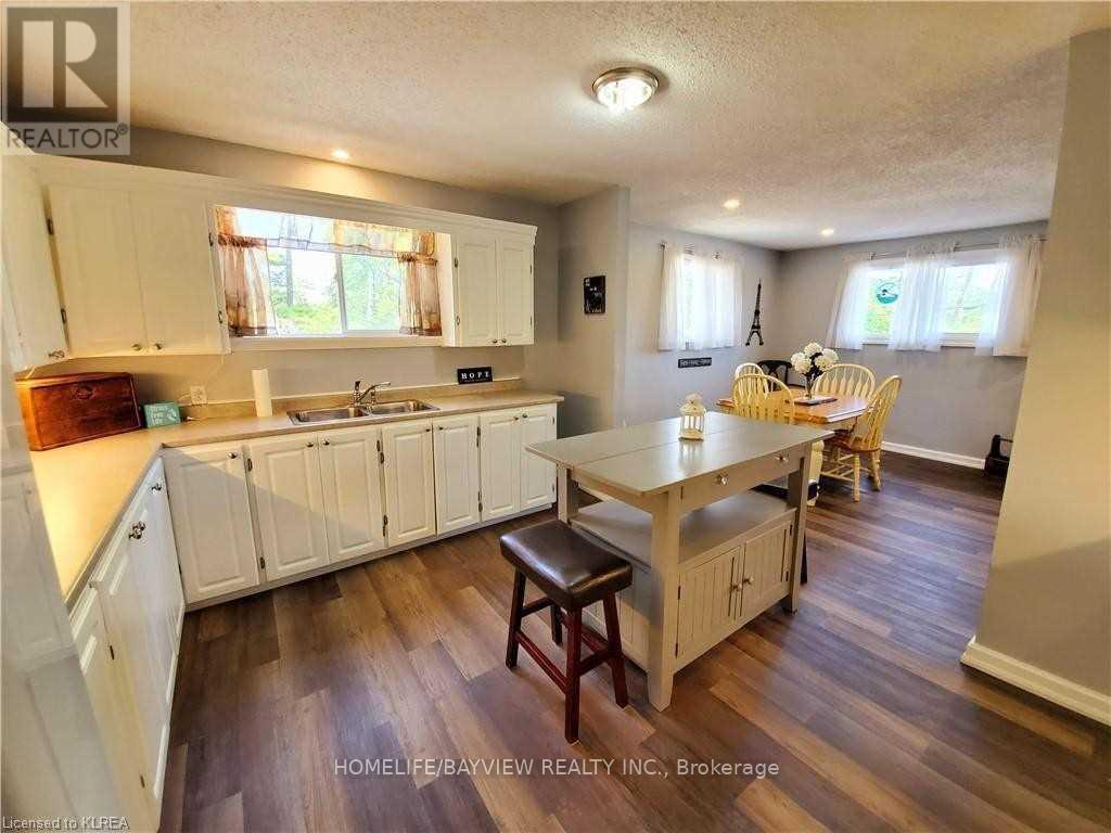 9 Bridge Street Property Photo 4