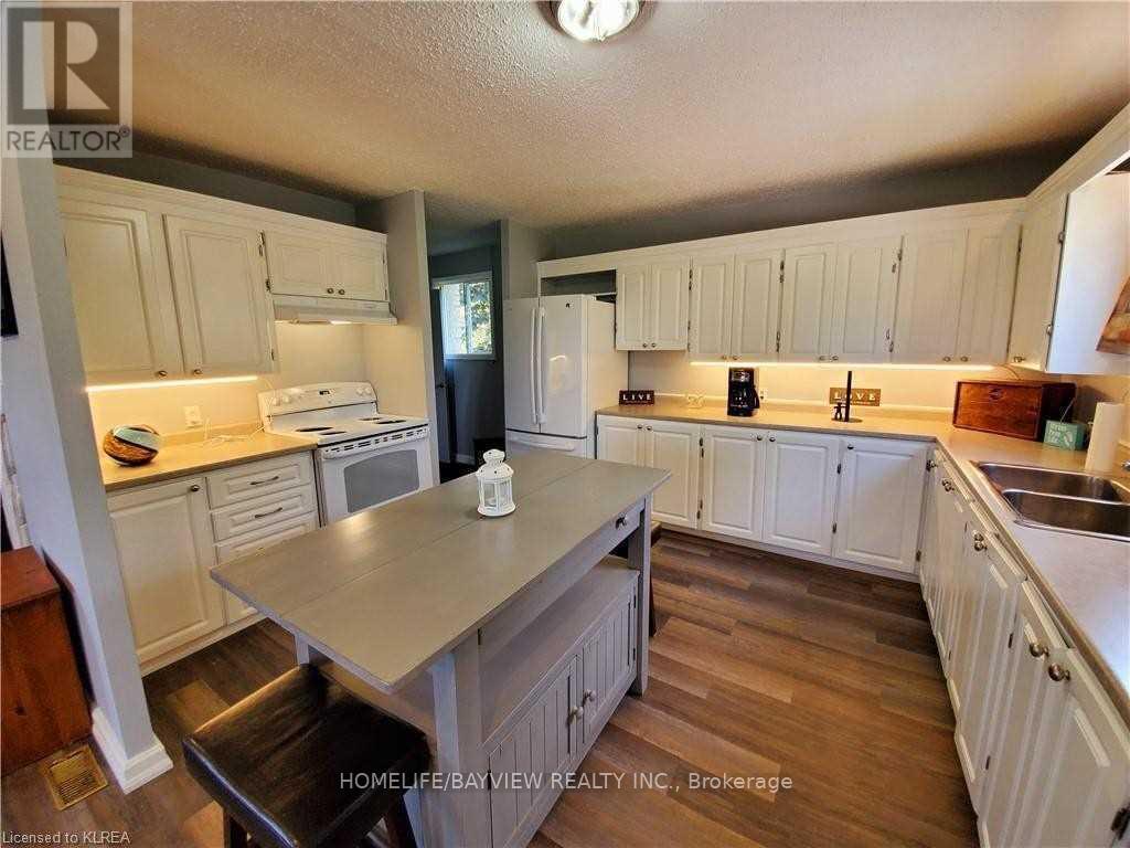 9 Bridge Street Property Photo 5
