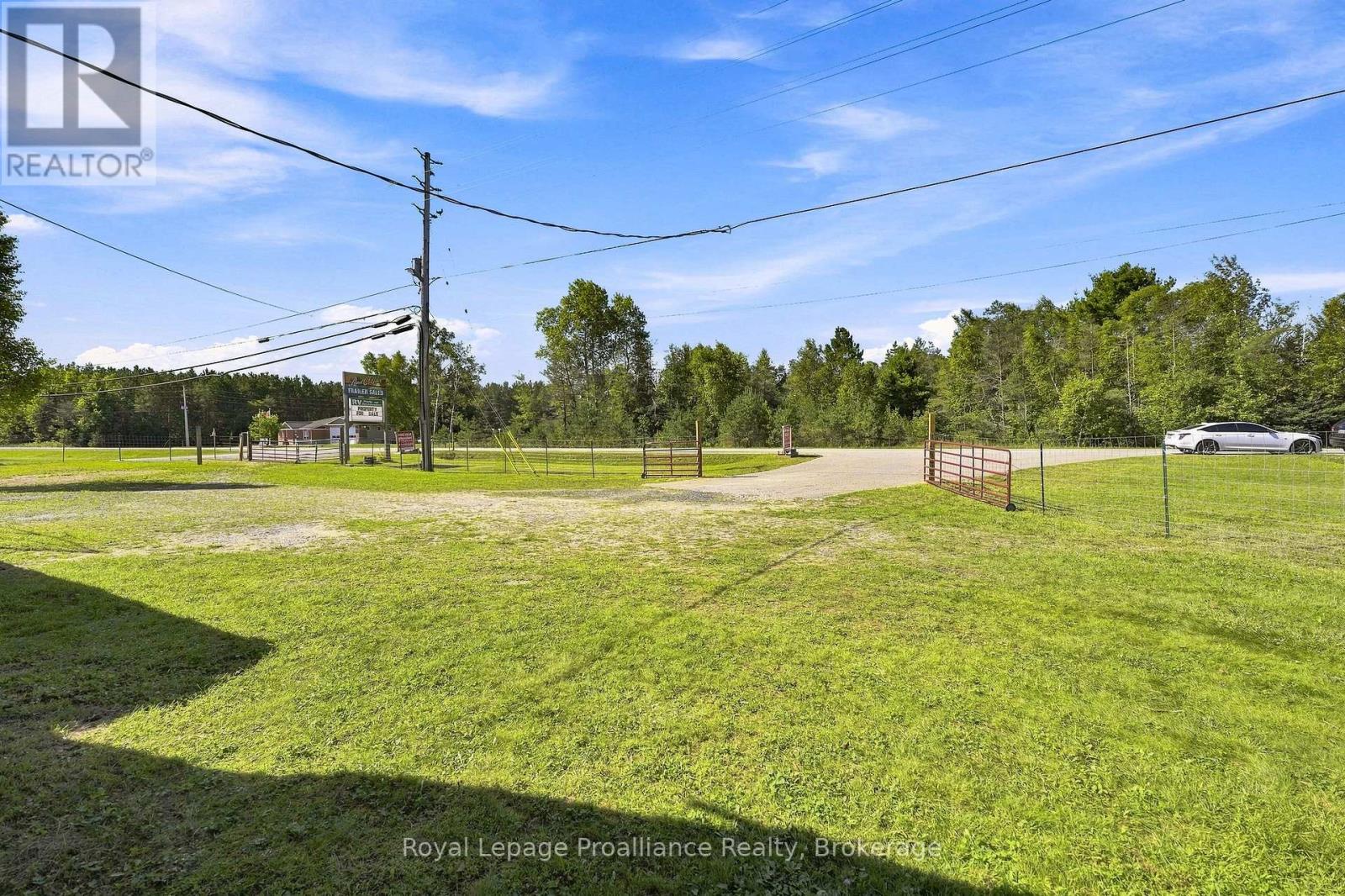 12541 Highway 41 Property Photo 44