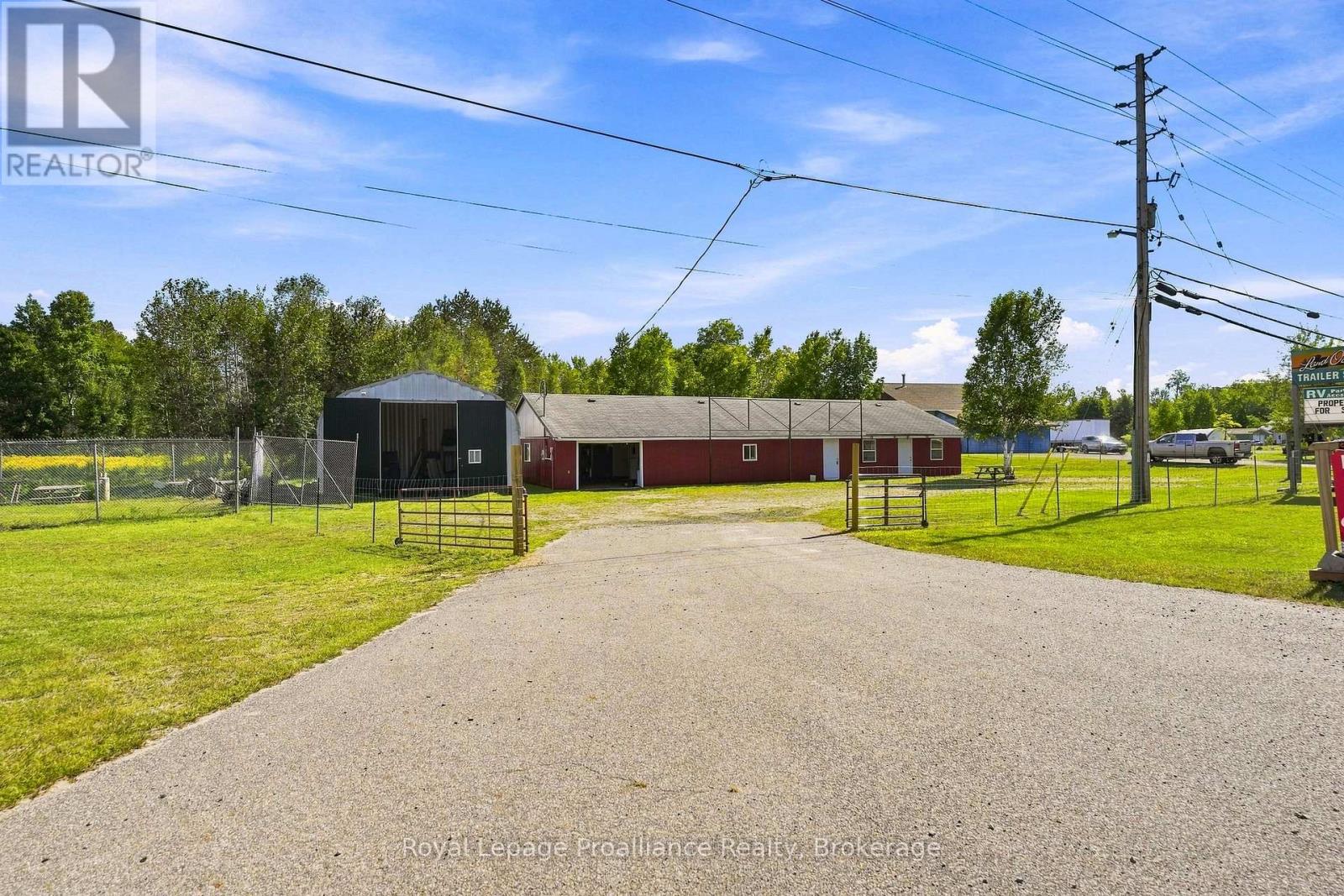 12541 Highway 41 Property Photo 46