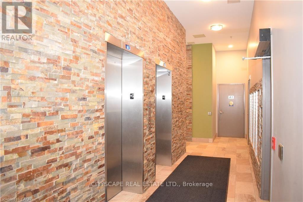 511 - 308 Lester Street Property Photo 6