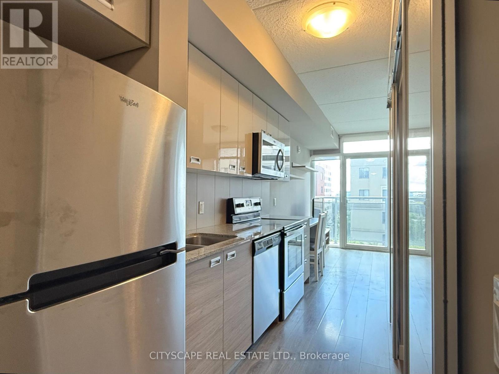 511 - 308 Lester Street Property Photo 8