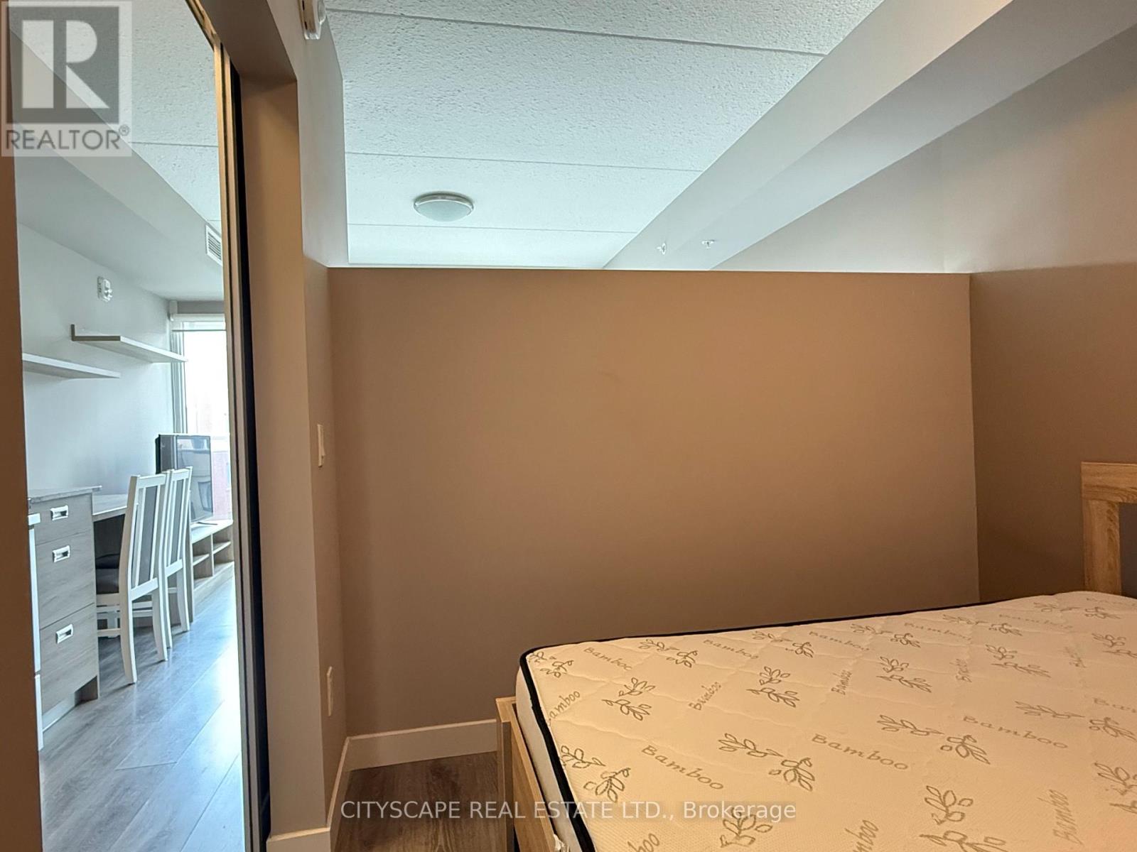 511 - 308 Lester Street Property Photo 14