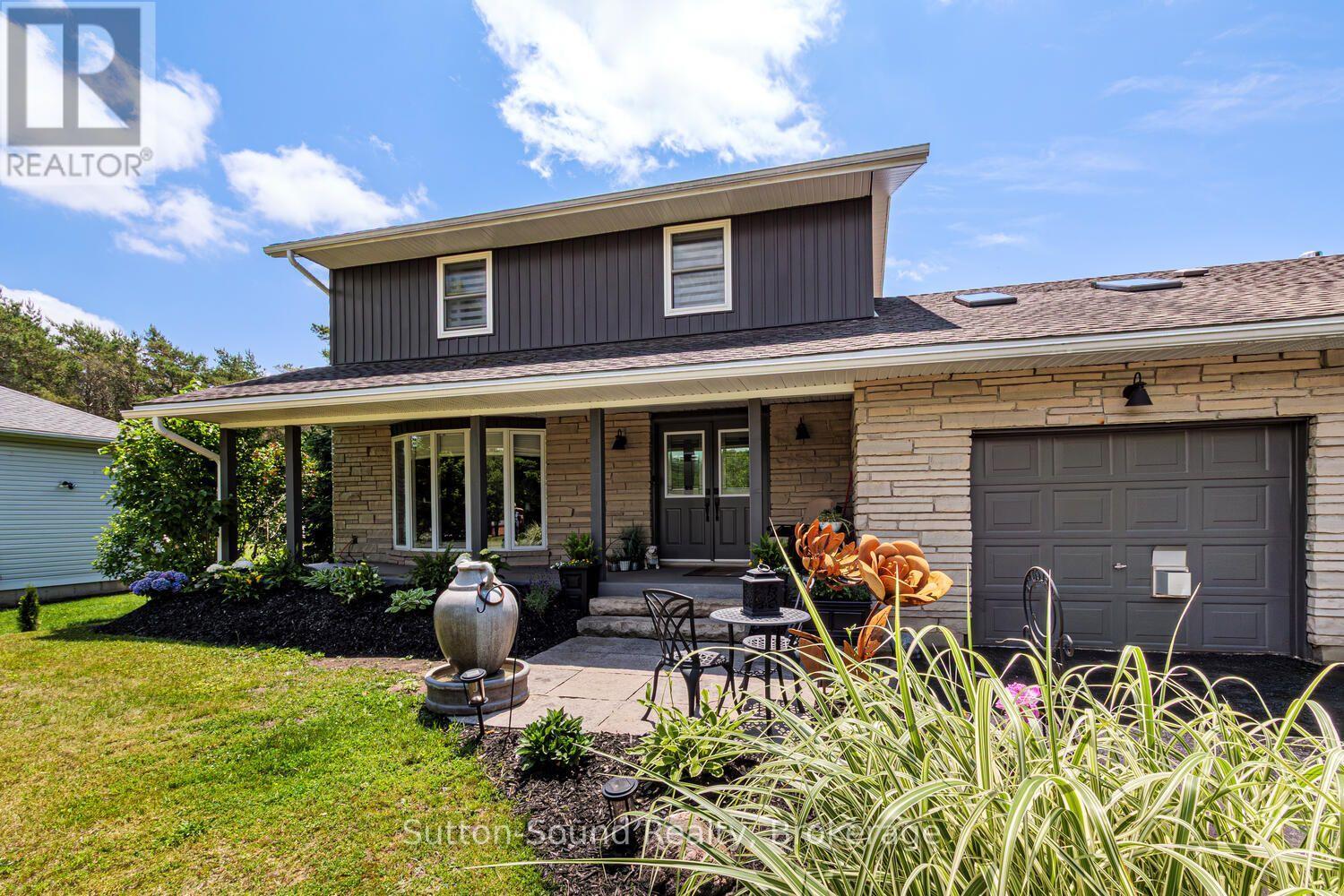35 Pine Tree Drive Property Photo 4