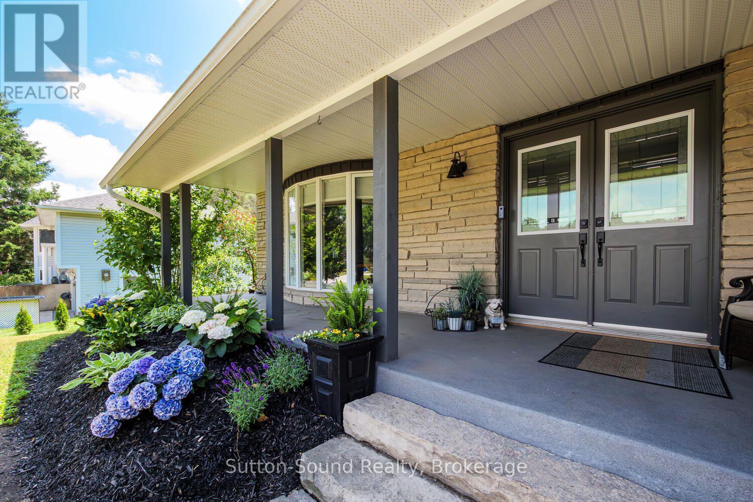 35 Pine Tree Drive Property Photo 8