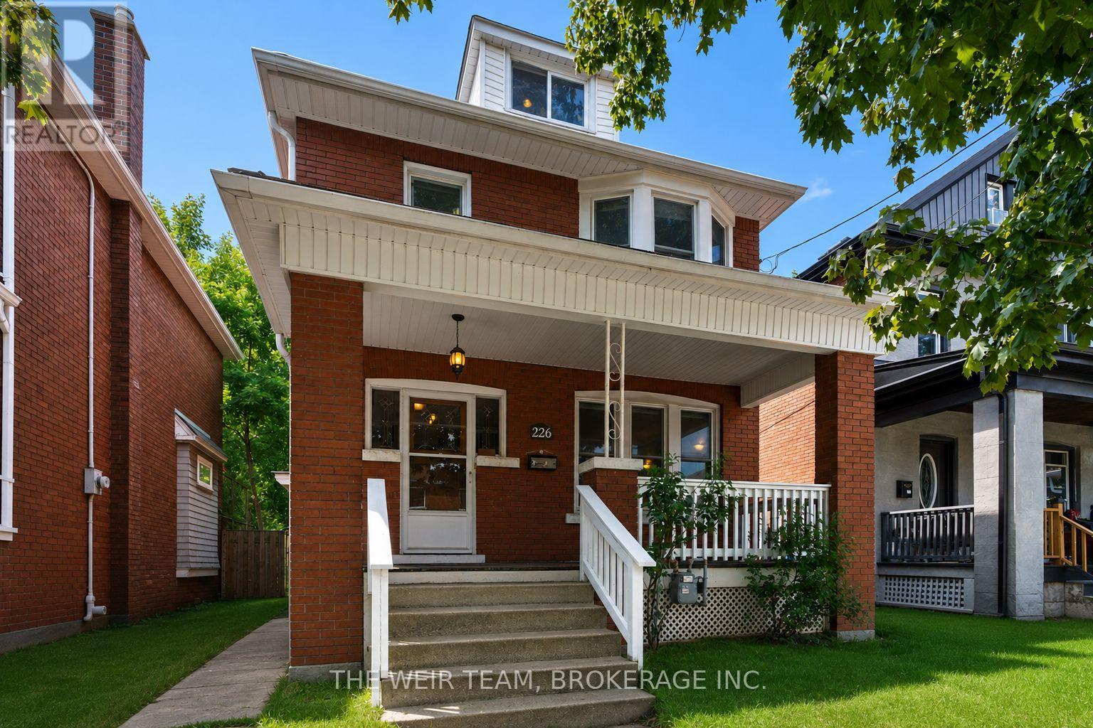 226 OTTAWA STREET S