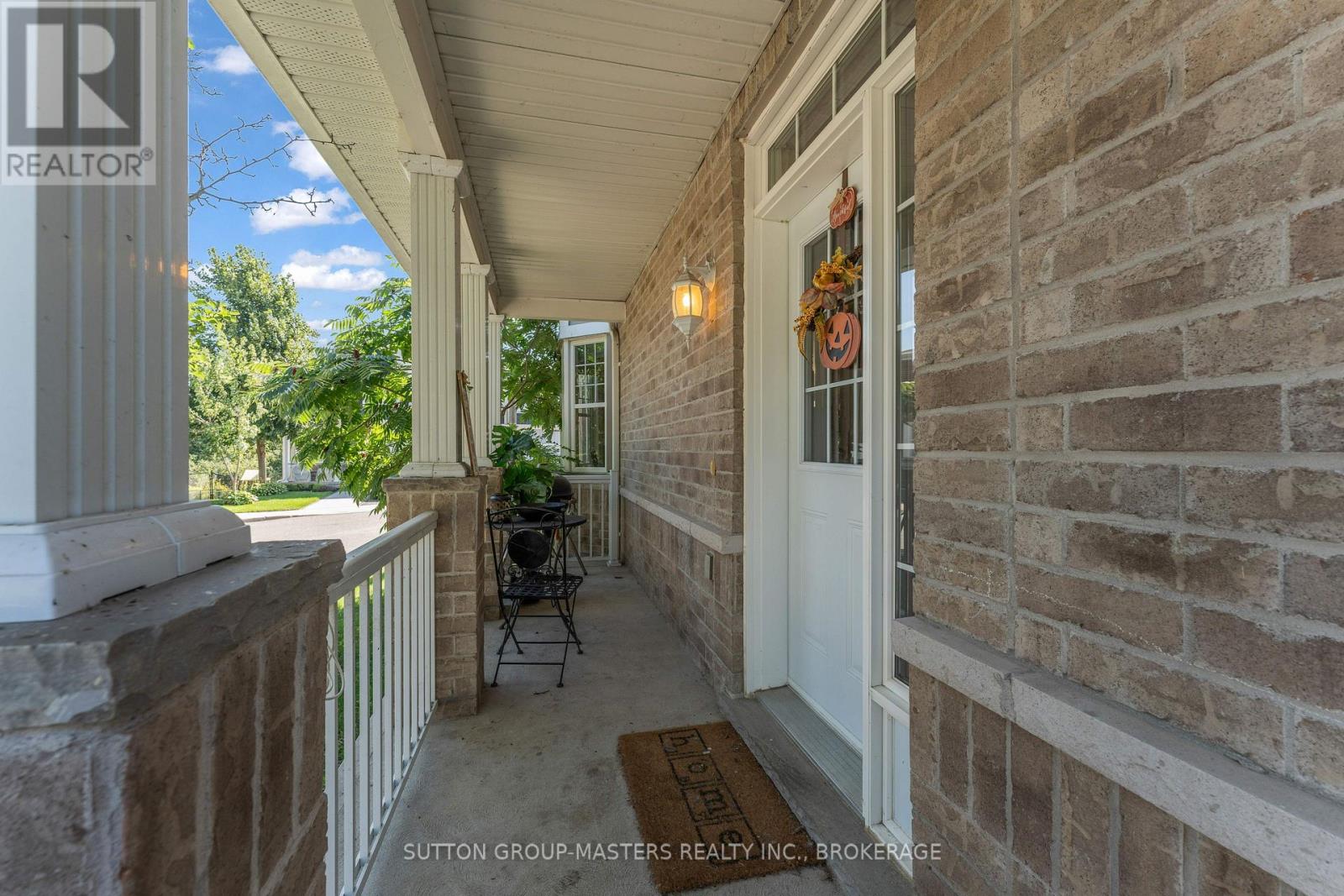 901 Newmarket Lane Property Photo 4