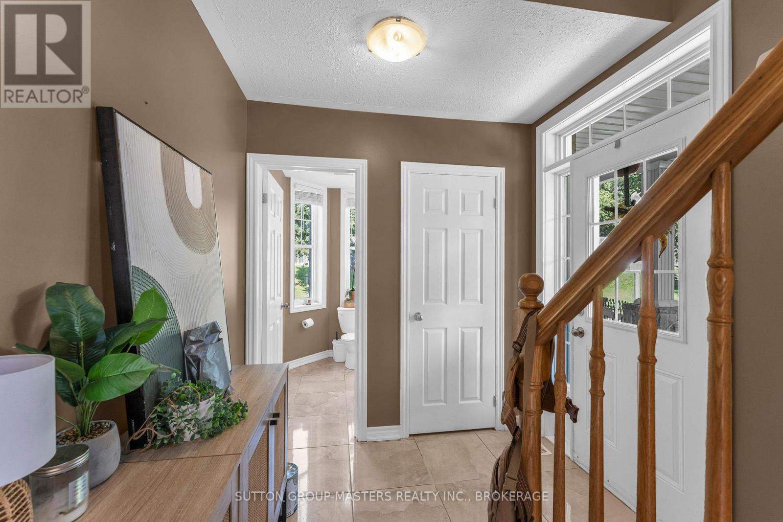 901 Newmarket Lane Property Photo 6
