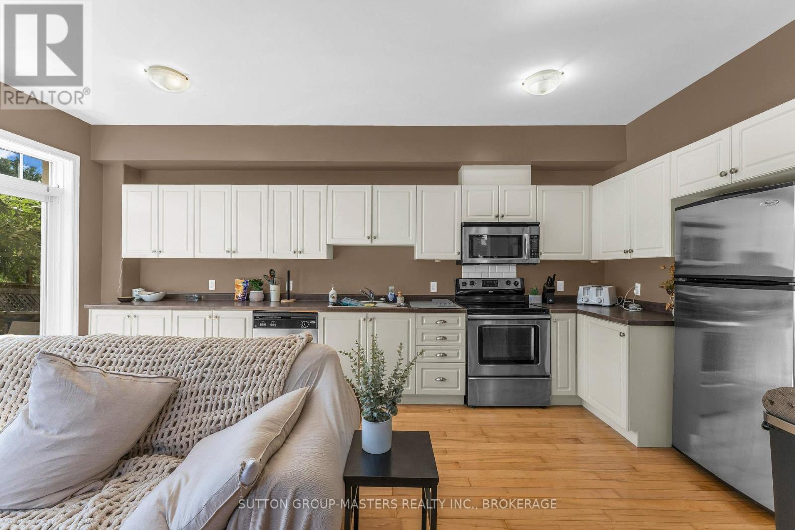 901 Newmarket Lane Property Photo 12
