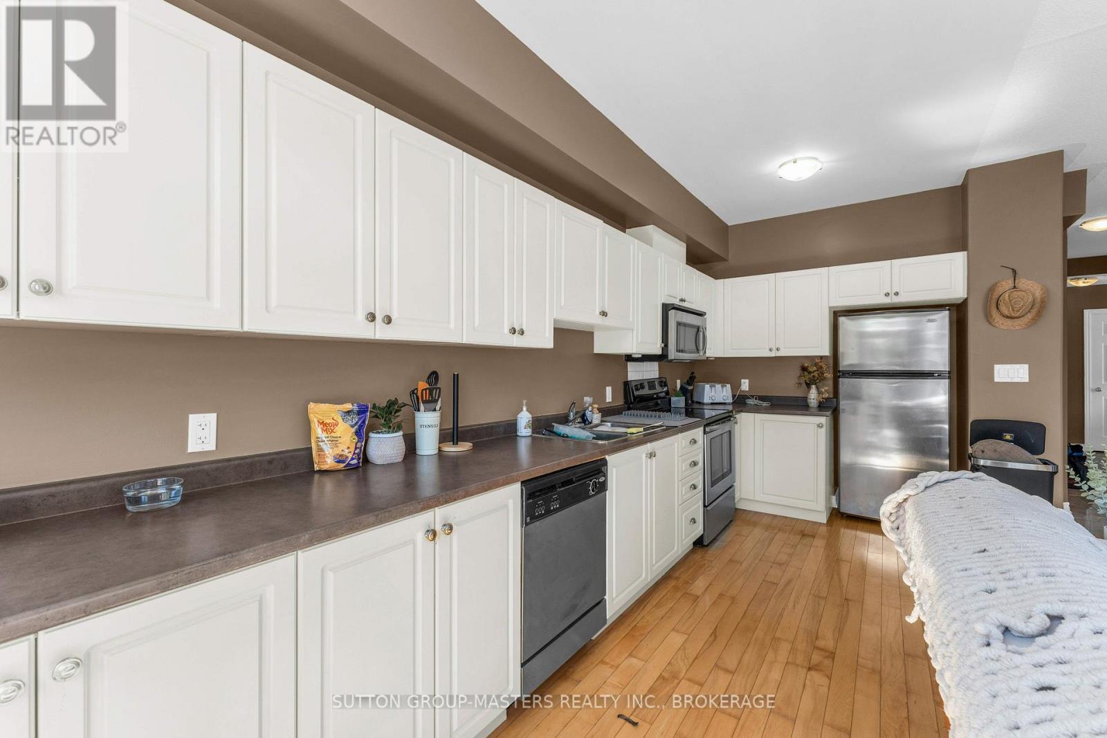 901 Newmarket Lane Property Photo 14
