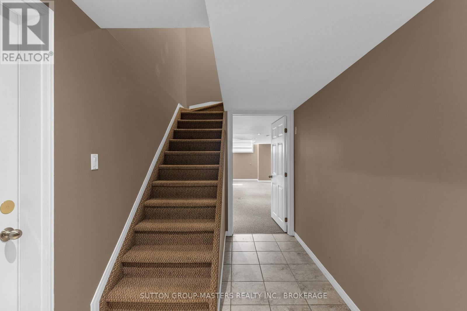 901 Newmarket Lane Property Photo 30