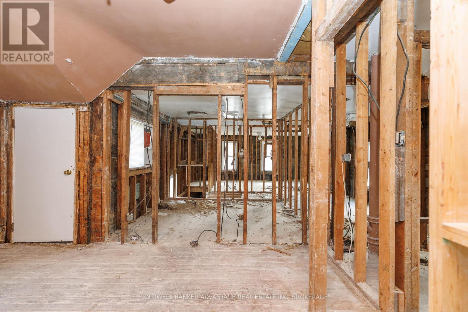 15 Duncan Street Property Photo 6