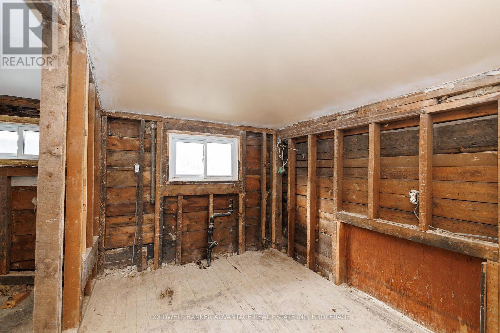 15 Duncan Street Property Photo 8