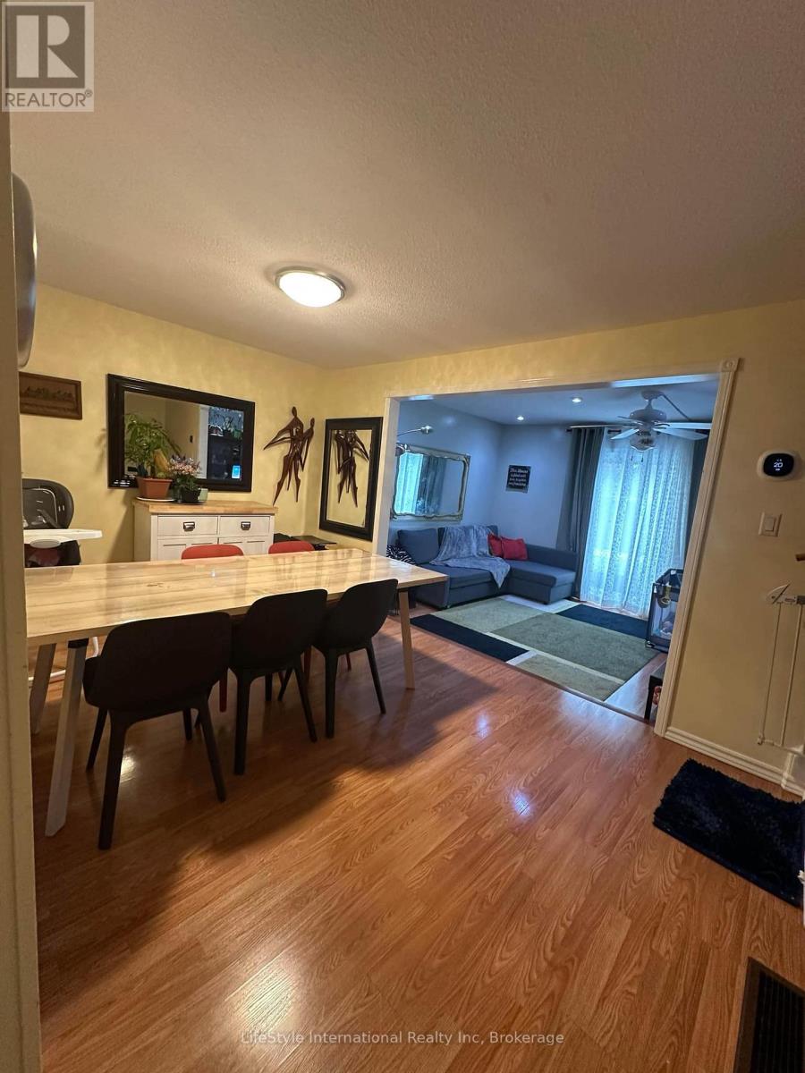 4 - 5982 Dunn Street Property Photo 5