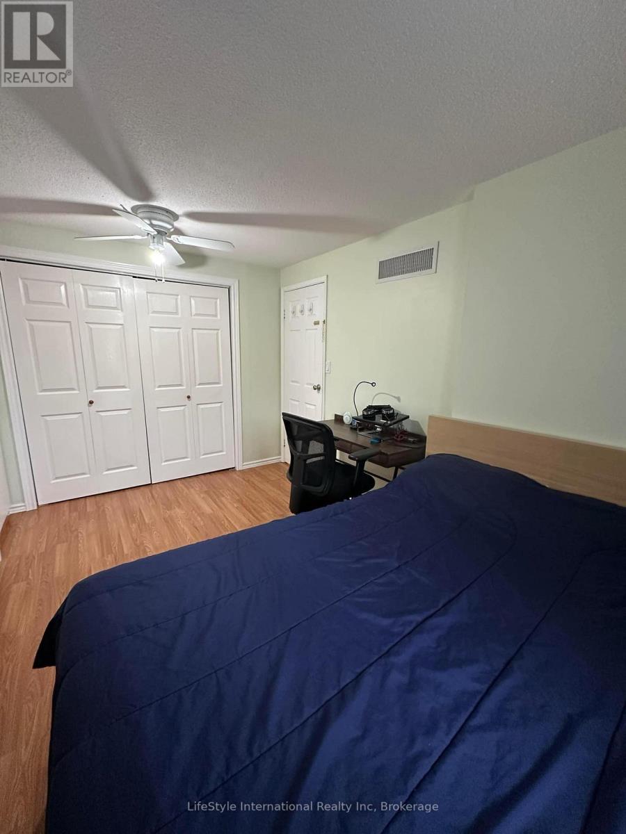 4 - 5982 Dunn Street Property Photo 10