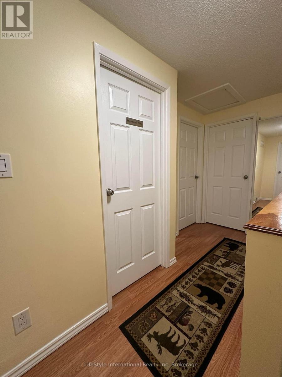 4 - 5982 Dunn Street Property Photo 13