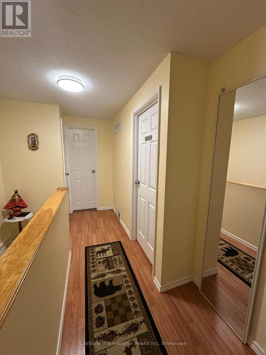4 - 5982 Dunn Street Property Photo 16