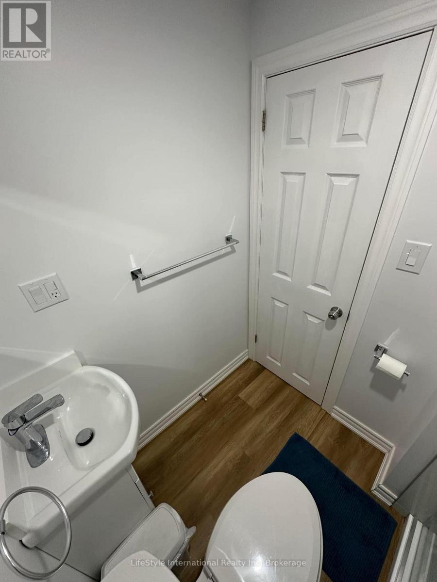 4 - 5982 Dunn Street Property Photo 29